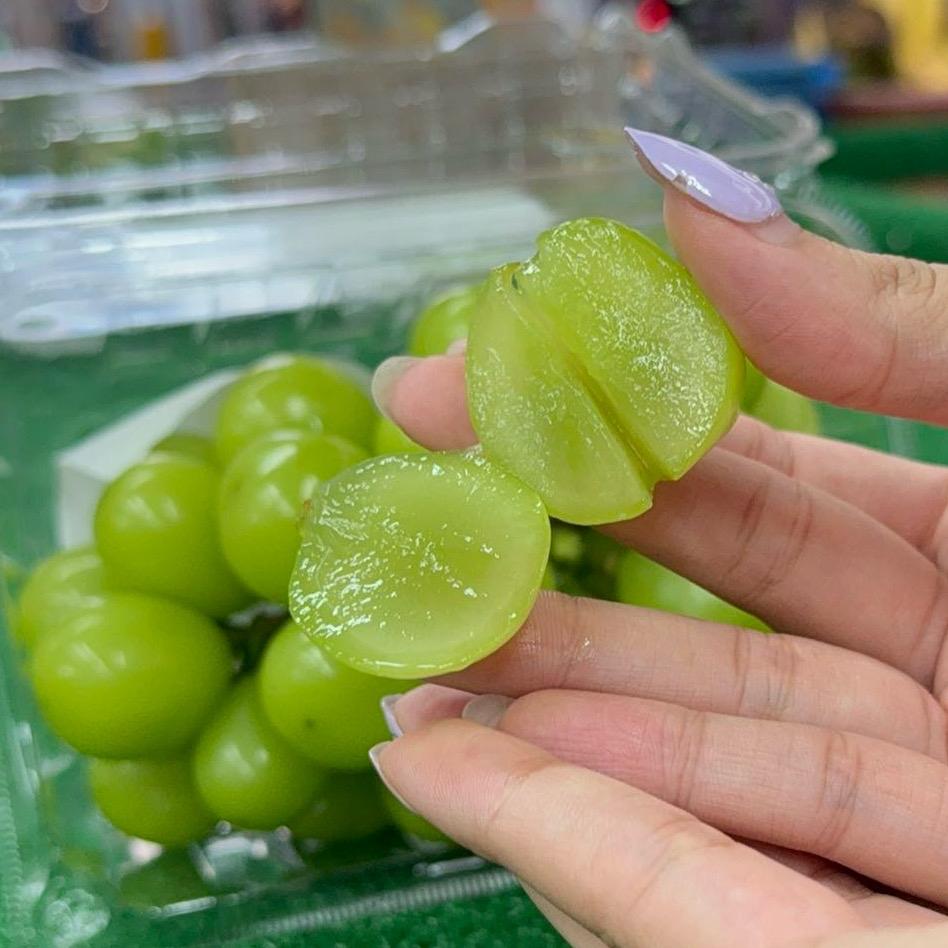 China Shine Muscat Seedless Grapes 500g+/-